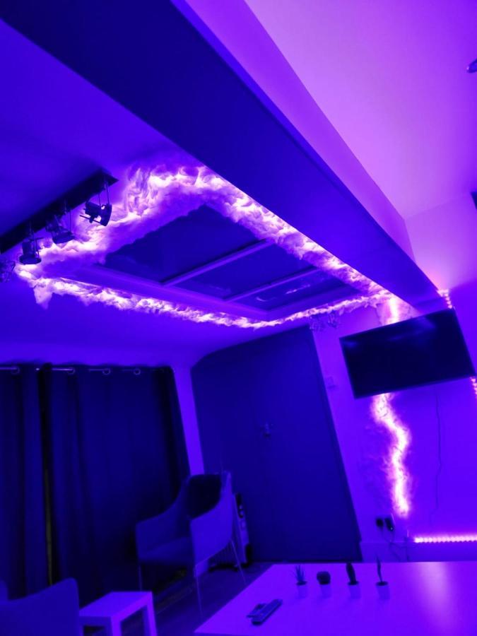 J'S Apartment Галифакс Экстерьер фото